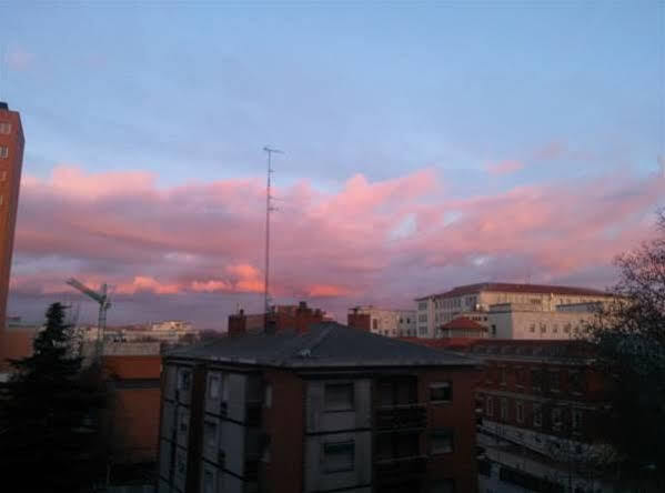 Hostal Ramon Y Cajal Valladolid Bagian luar foto